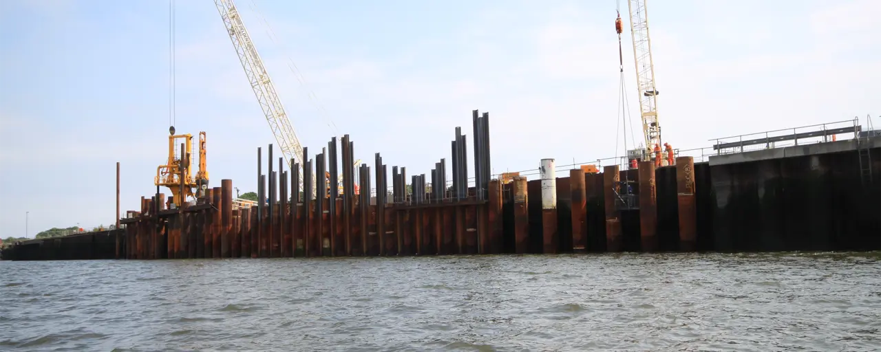 View of an offshore with cranes.