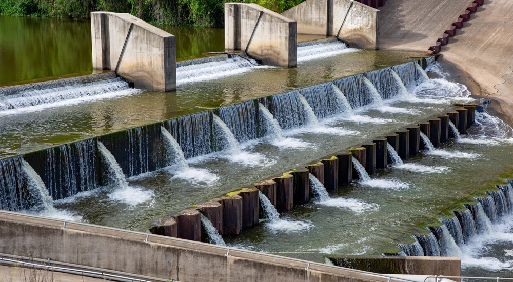 Weir of running water in Australia