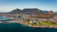 Skyline view of cape town with mountains and hills